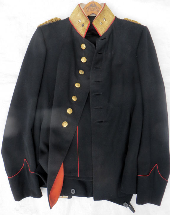 Uniform Gala totaal met broek op hanger 575